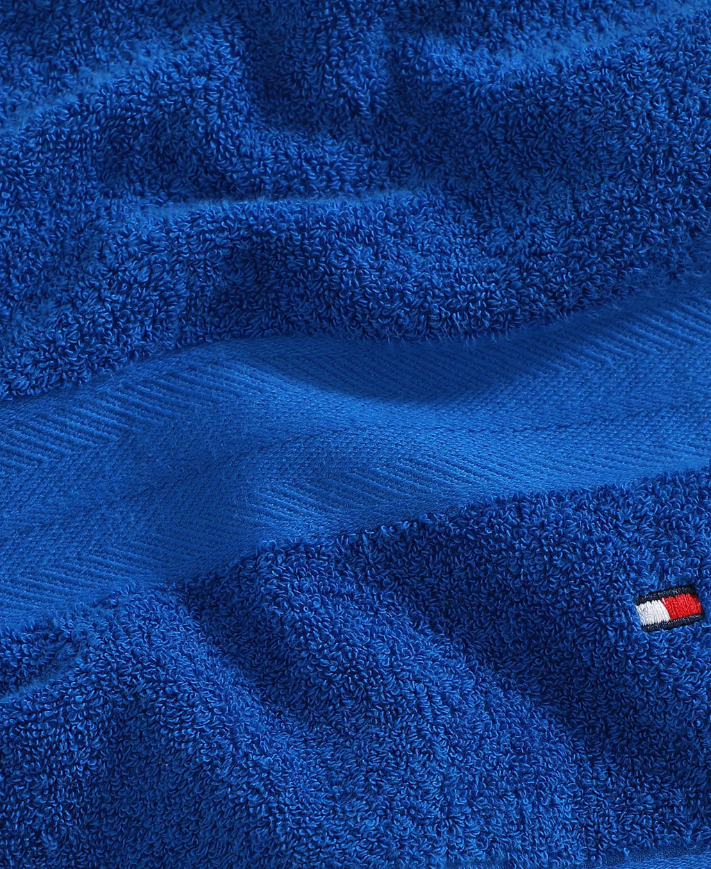 Modern American Solid Cotton Bath Towel – 30" x 54" Electric Blue ⚡