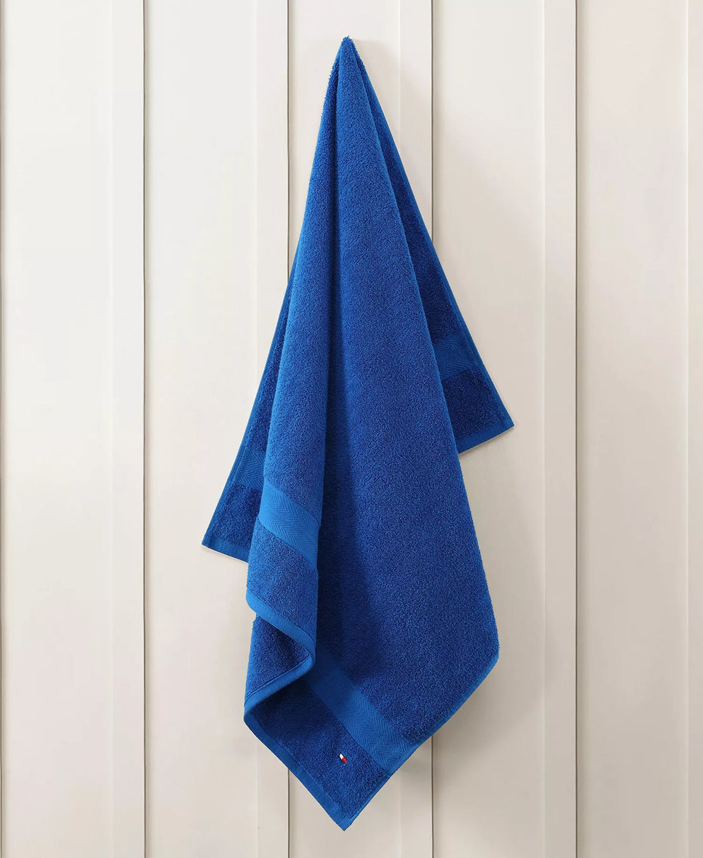 Modern American Solid Cotton Bath Towel – 30" x 54" Electric Blue ⚡